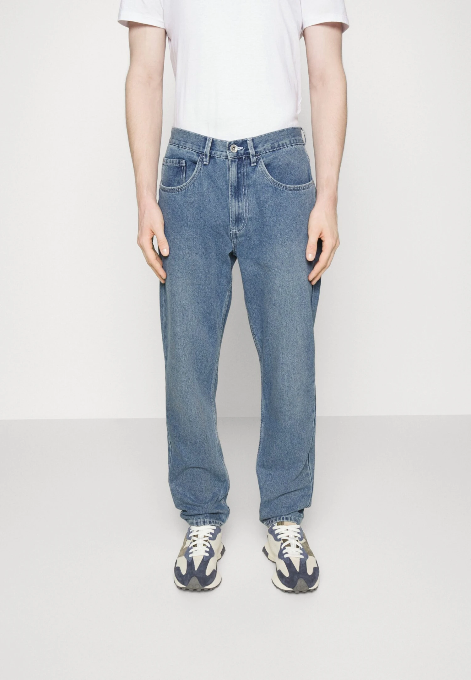 Redefined Rebel Manchester- Straight Leg Jeans - Light Blue