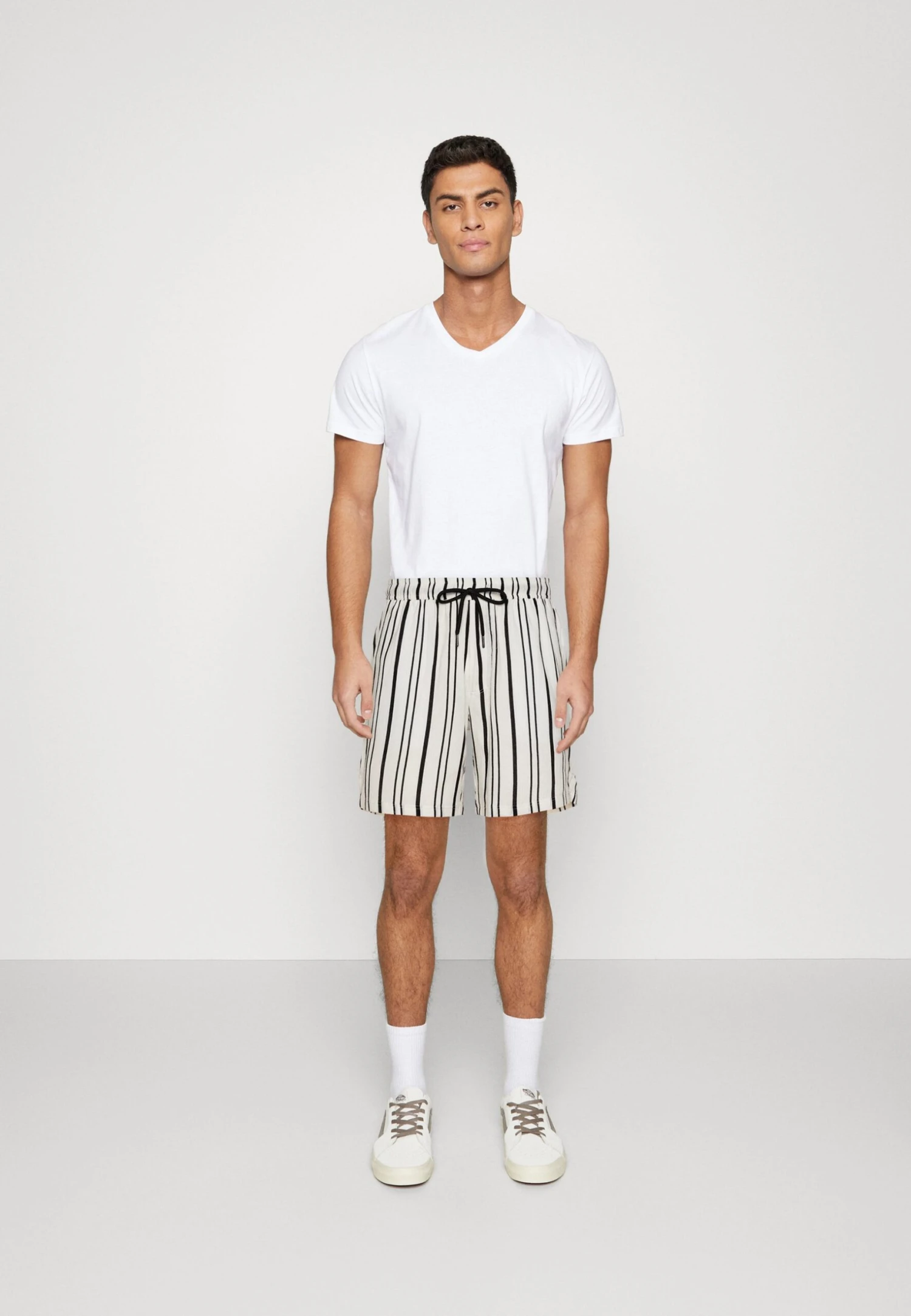 Redefined Rebel Rrhoward- Shorts - Pristine - Afbeelding 2